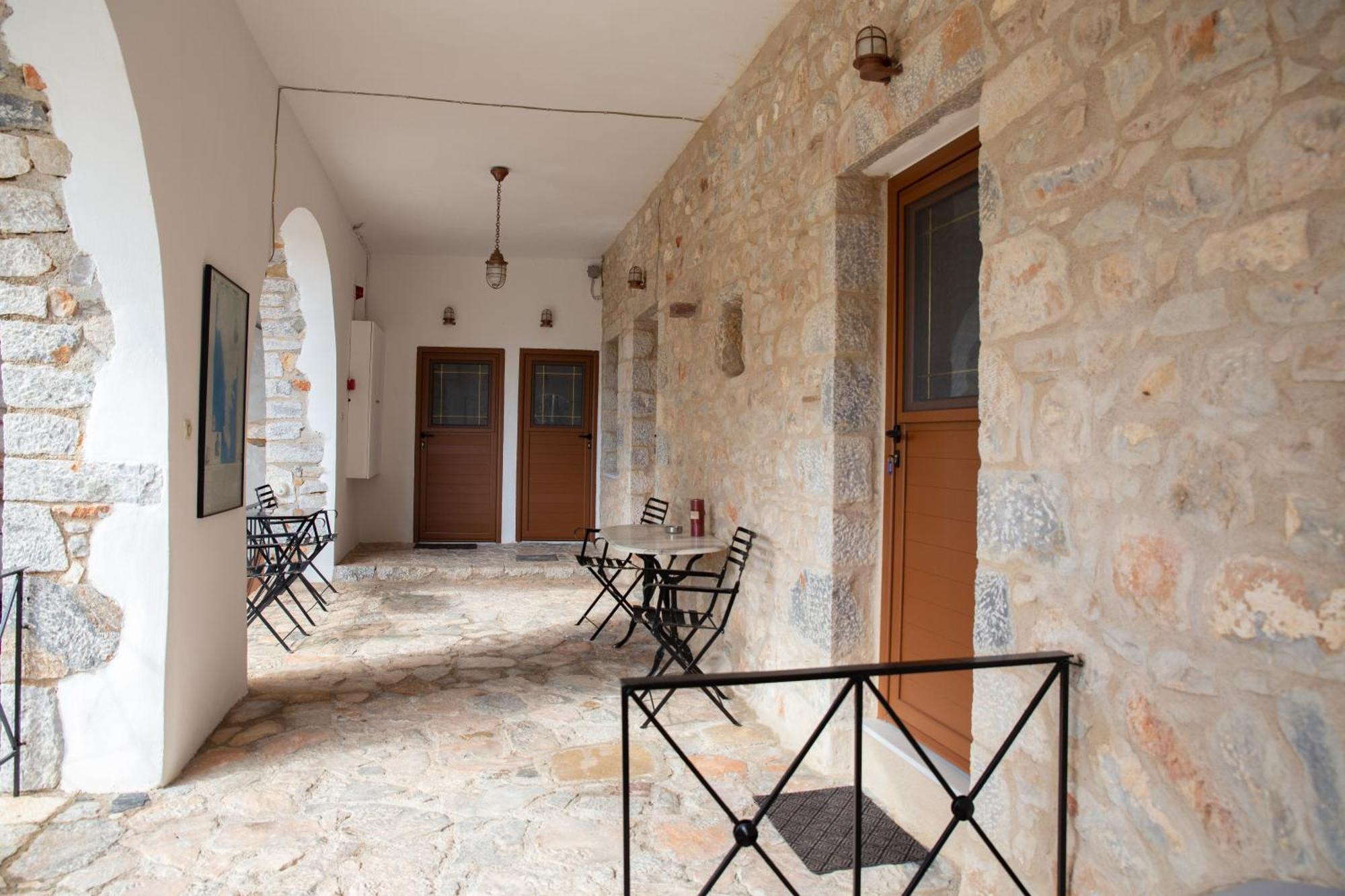 Traditional House Alepis In Areopolis Екстер'єр фото