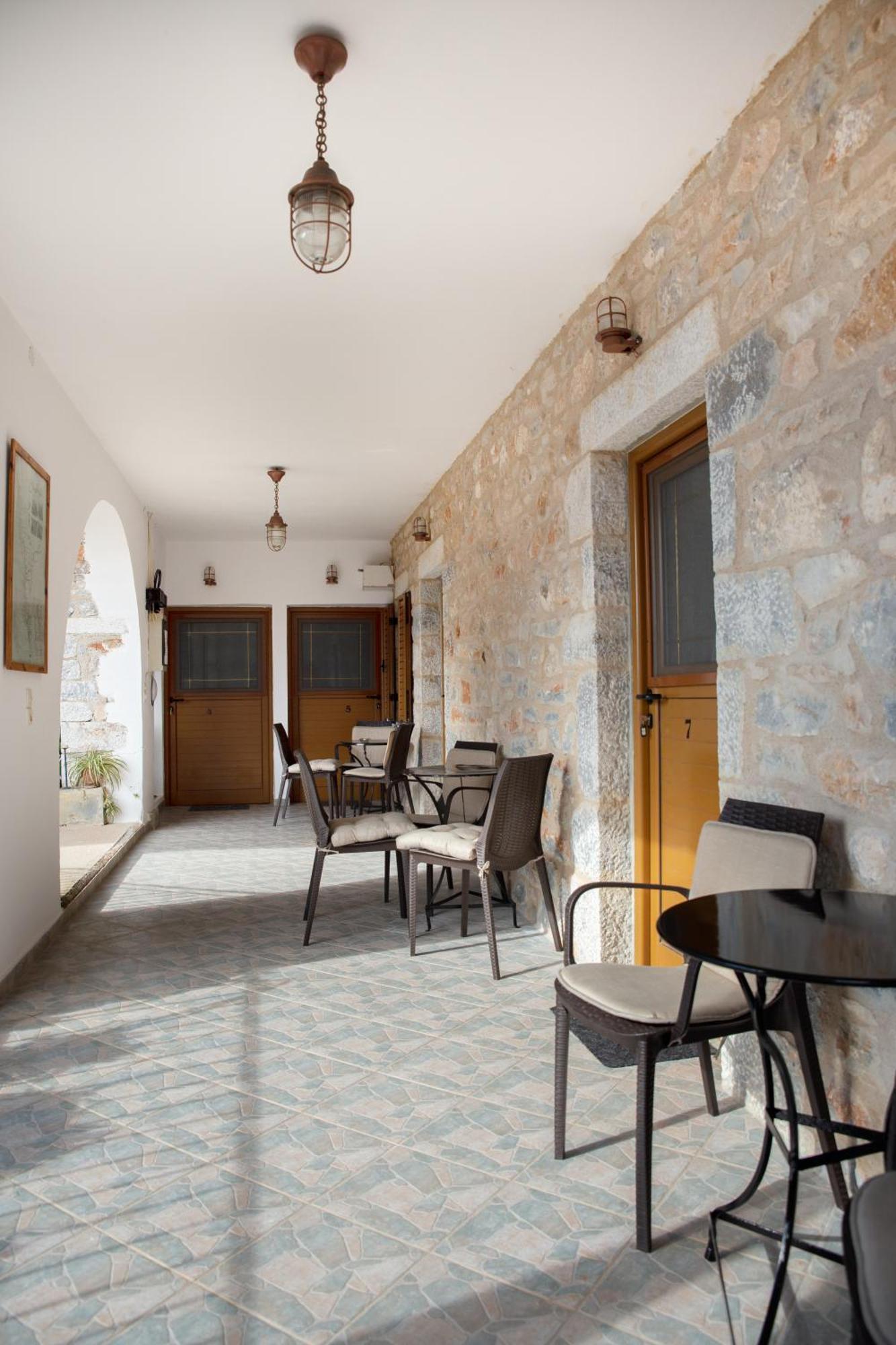 Traditional House Alepis In Areopolis Екстер'єр фото
