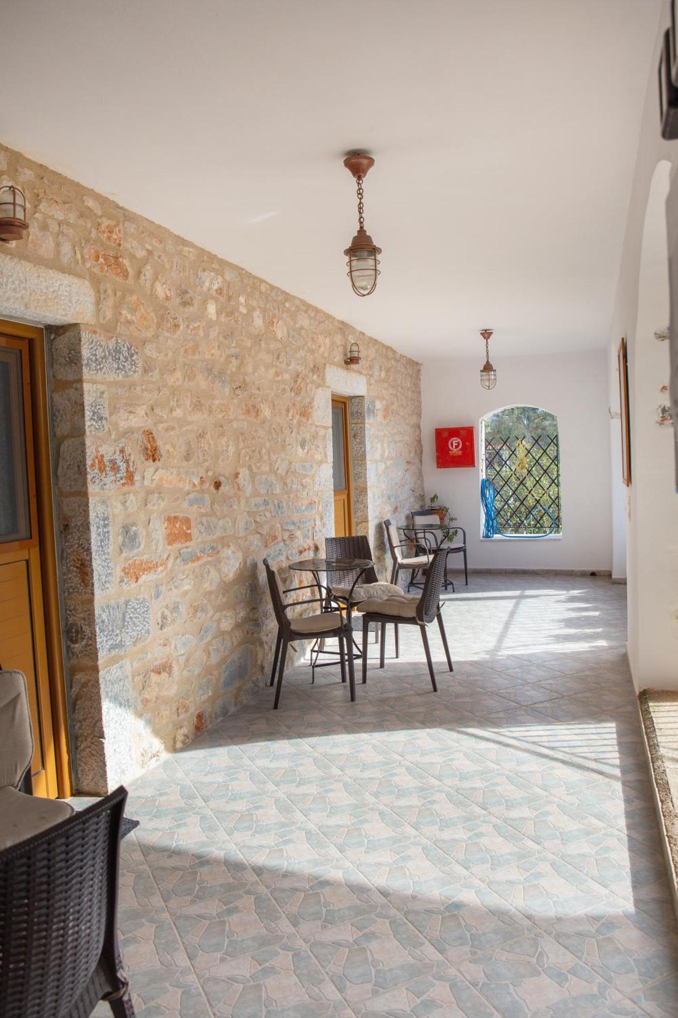 Traditional House Alepis In Areopolis Екстер'єр фото